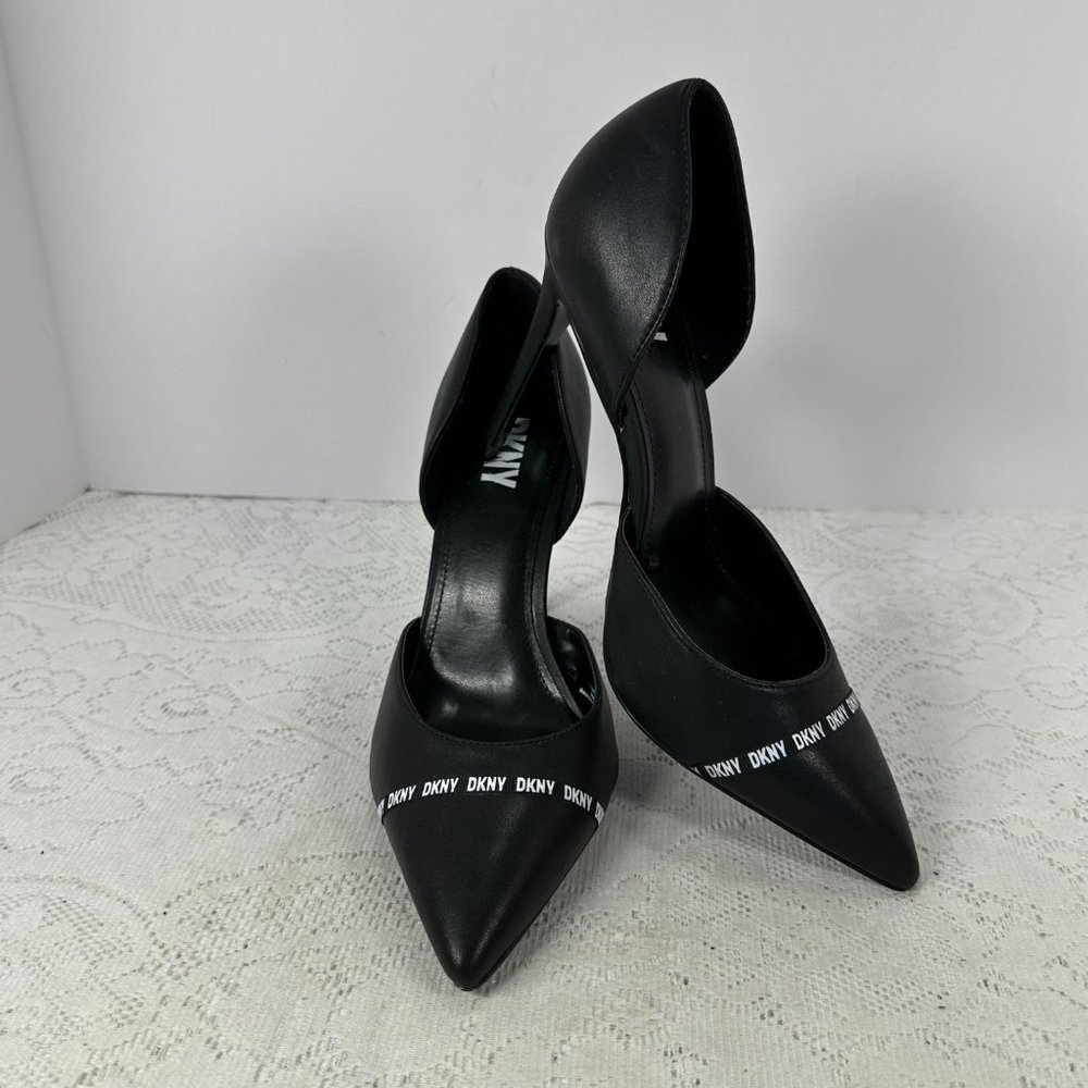 DKNY Rosetta Leather Logo Pumps BLACK, Pointed-toe, Slip-on pumps 10M